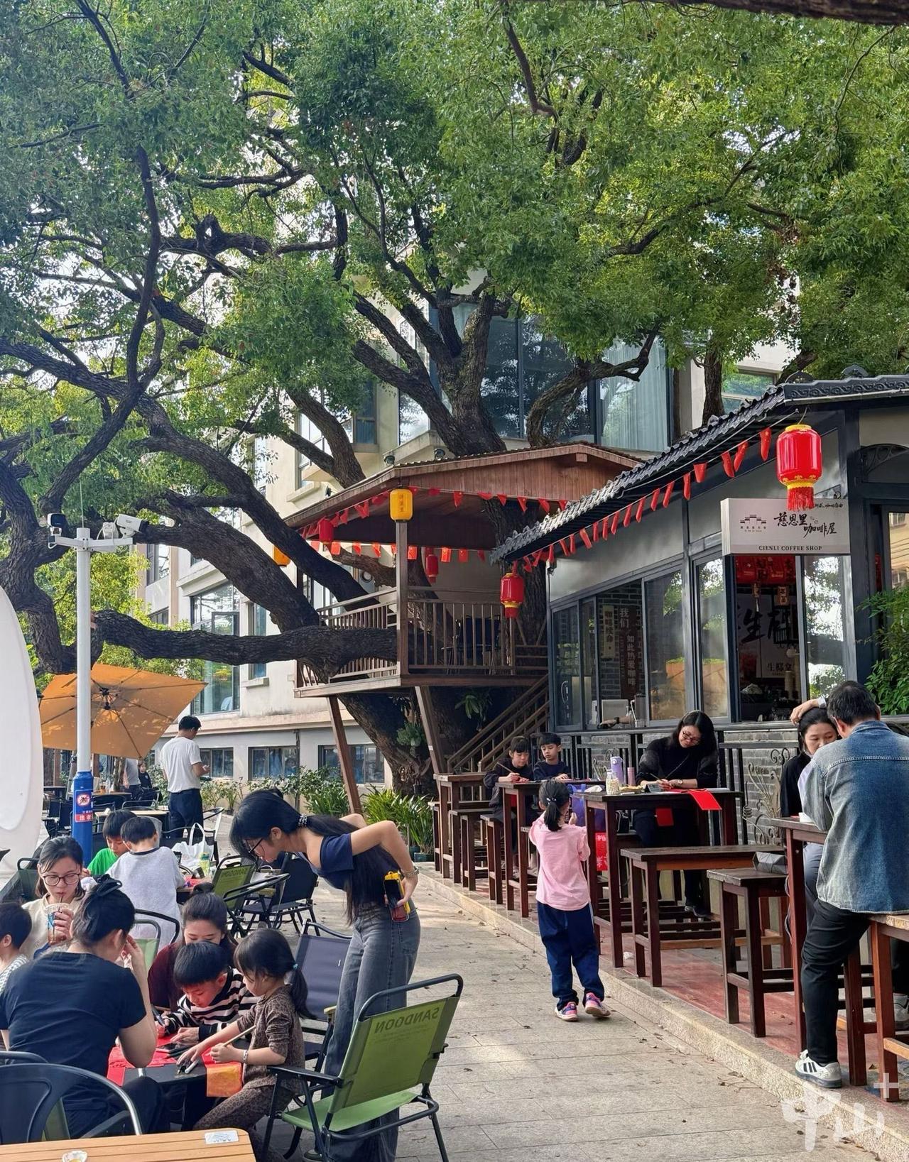 中山慈恩里民宿×十里画廊咖啡馆｜吃住玩一体自驾两日游攻略

广州佛山自驾1h直达