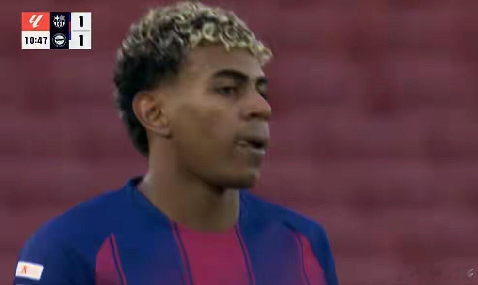 1分钟闪击+3-1逆转！巴萨登顶西甲，皇马领跑悬念再起北京时间11月29日晚，西