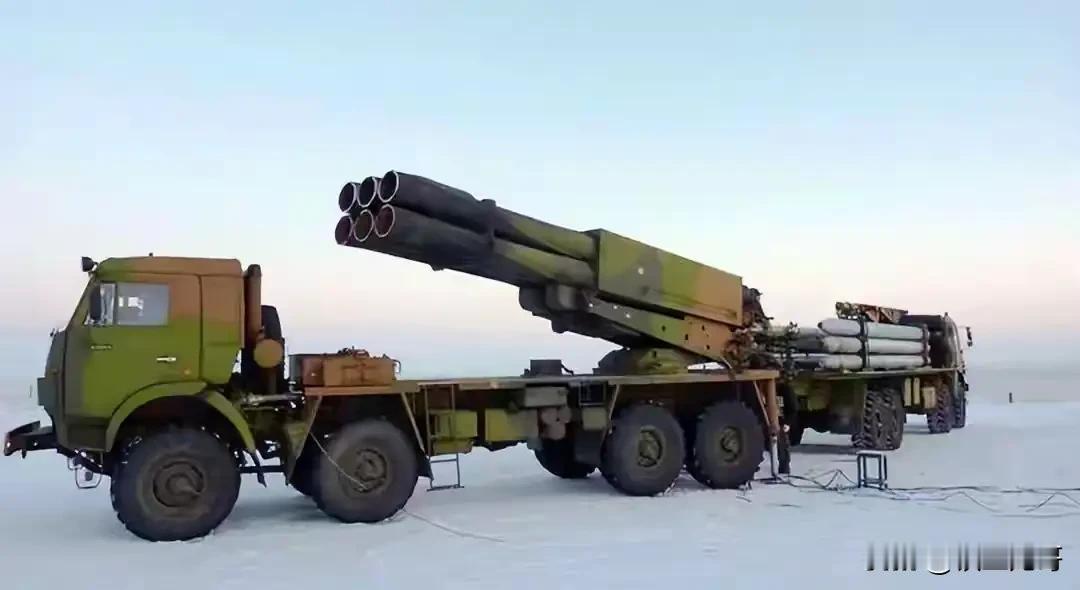 俄罗斯版的海马斯--“萨尔玛”火箭炮开始逐渐装备部队了，对此，这几天俄罗斯媒体一