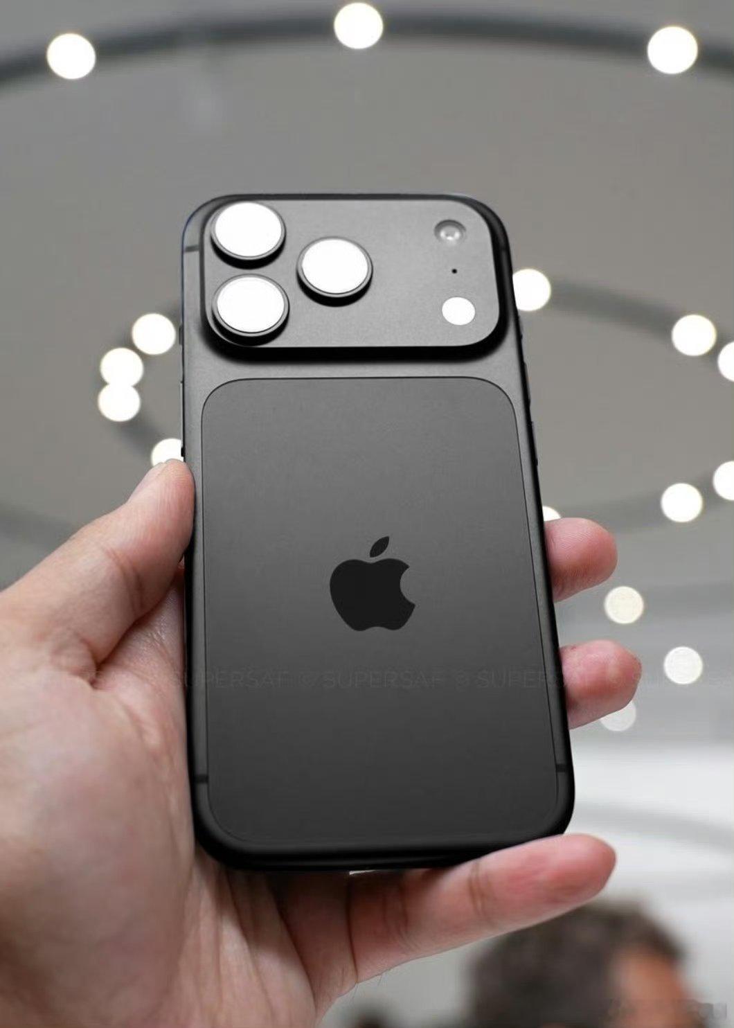 黑色版iPhone17Pro为啥没出？我看质感不错啊，难不成工艺不行？纯白才是难
