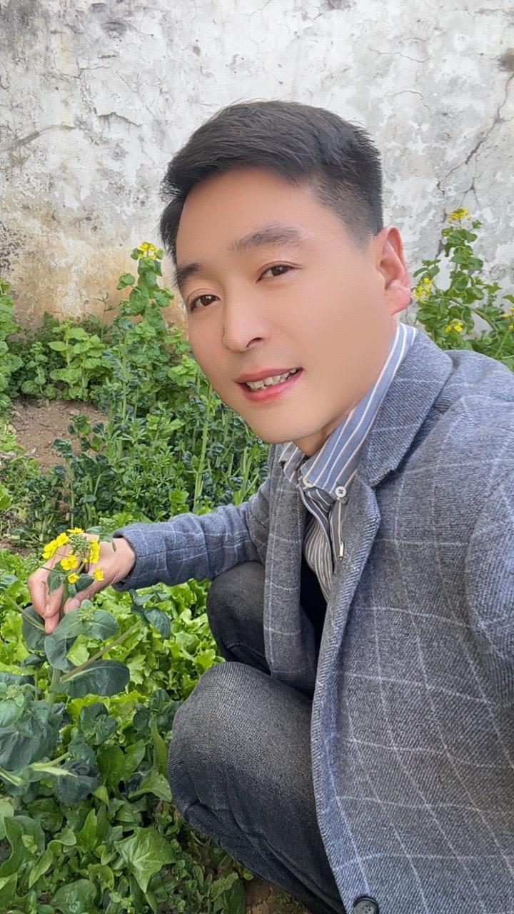 心情要留给懂你的人，感情要留给爱你的人，热心要给领情的人，真心要给珍惜你的人。