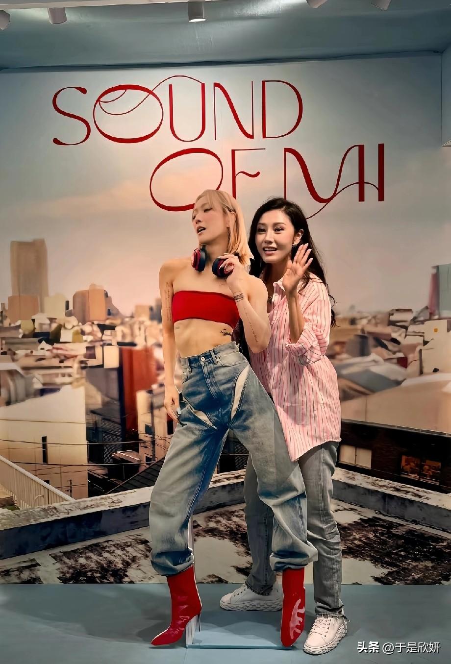 🤯李嘉欣和郑秀文“同框”？仔细看才发现是蜡像！
网友：第一眼以为两大女神世纪同