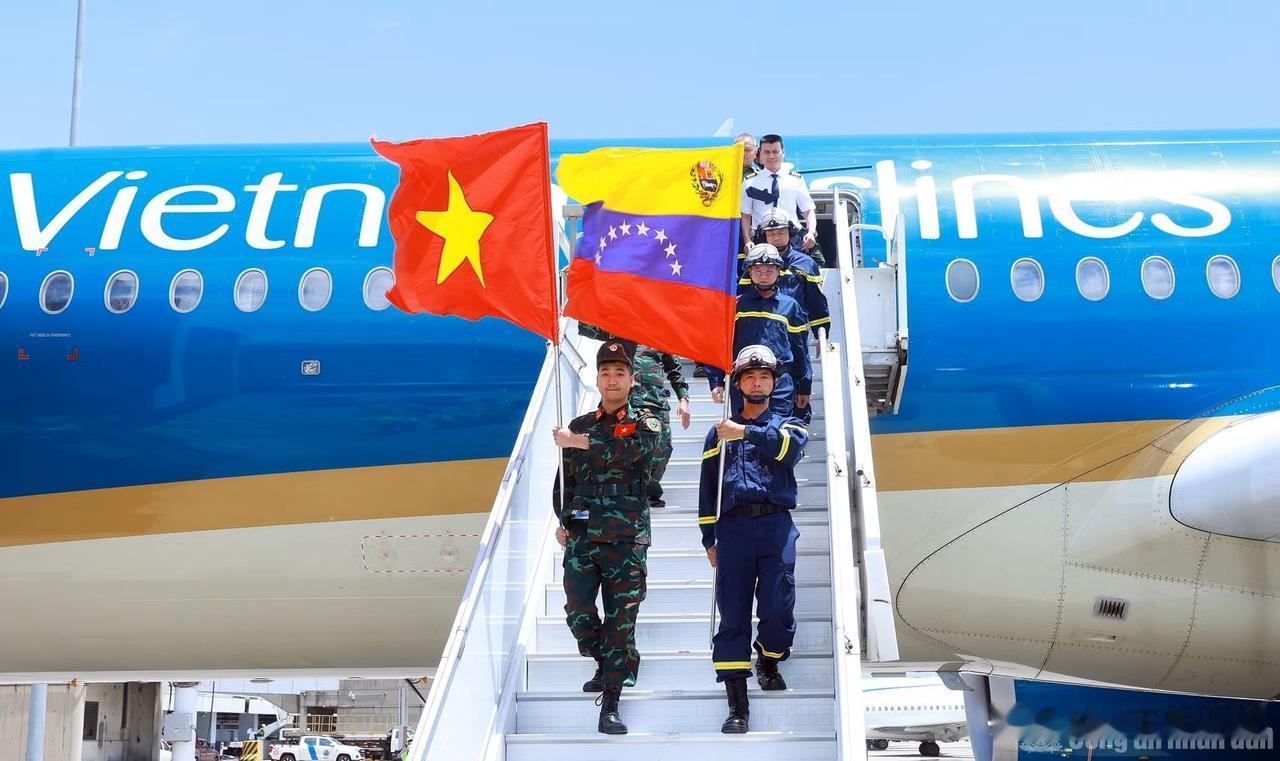 越南驰援委内瑞拉，打造大国形象。委内瑞拉地震造成严重伤亡，损失巨大。越南紧急派出