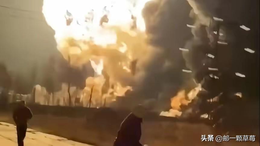 俄罗斯人无力自卫。这场战争是他们挑起的，现在俄罗斯成了猎物。
 
国际战略研究所