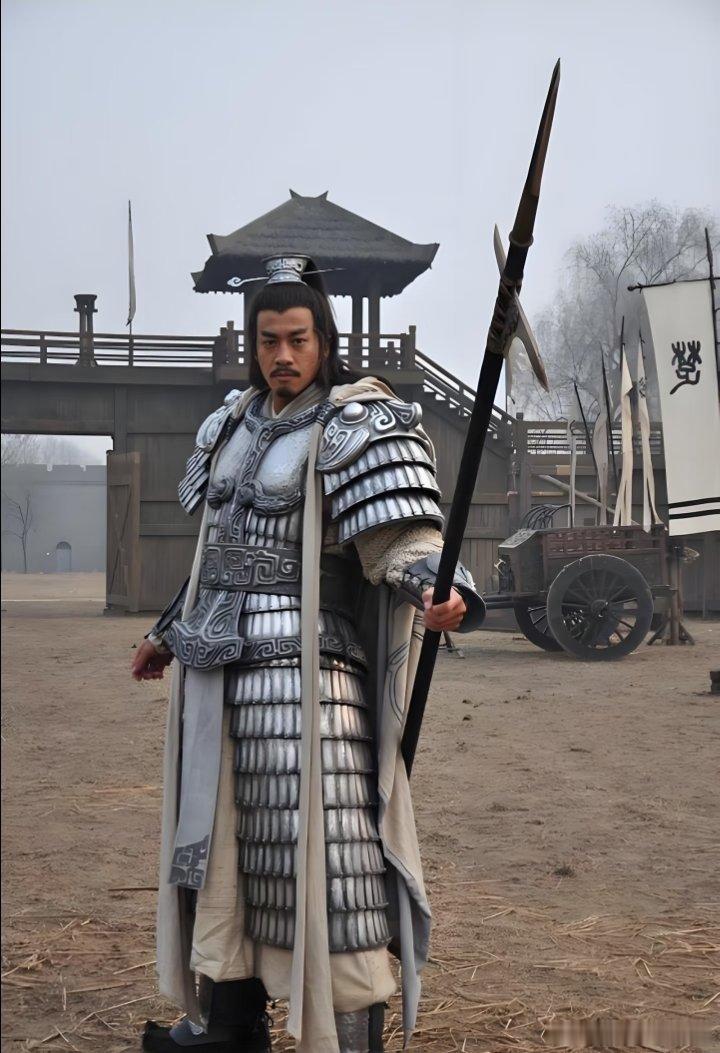 何润东回宿迁的排面拉满了别的文旅：卷门票、卷文创。宿迁文旅：卷50斤战甲、卷20