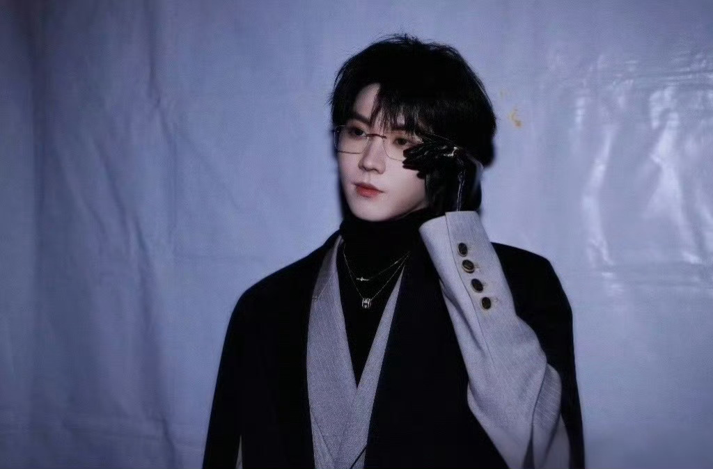 马嘉祺幸福时刻，六周年快乐 