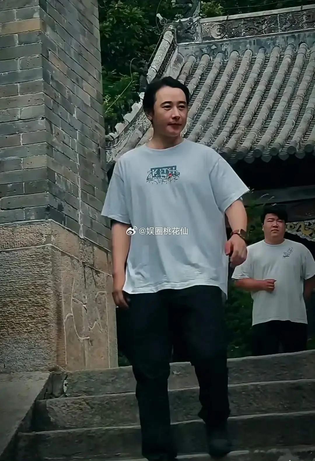 罗晋也逃不过中年发福的定律 