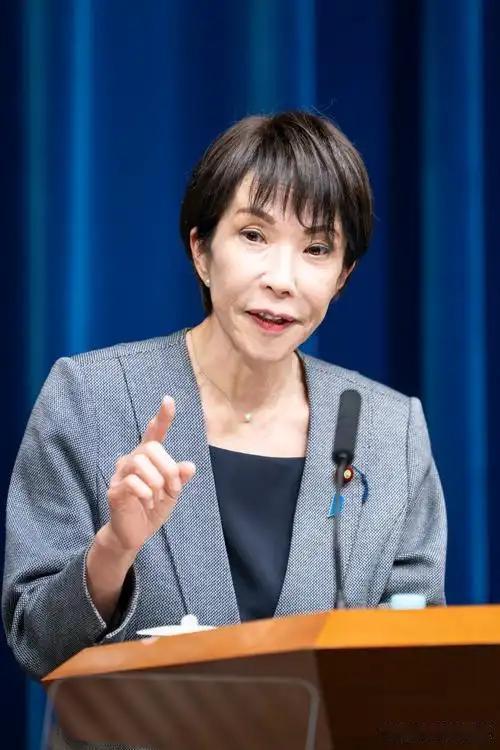 连知华派都扫地出门，高市早苗这把火烧得有点太狂了！日本新内阁名单一出，维新会破天