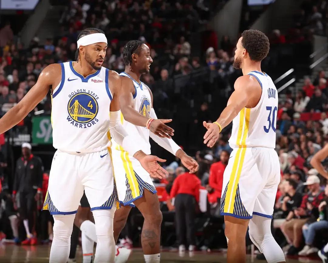 科尔太固执了，穆迪打的这么好，就是不多给时间，非用汤普森。
第一，穆迪替补出场，