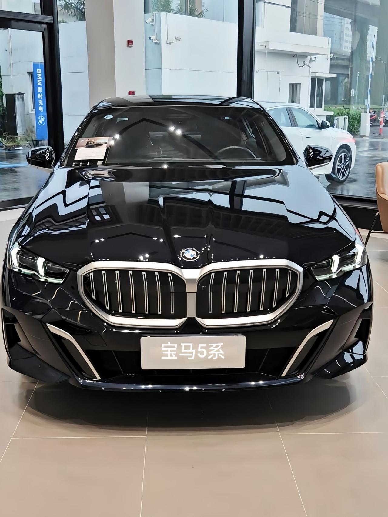 实话实说，到底哪个好看？宝马5系 豪华轿车