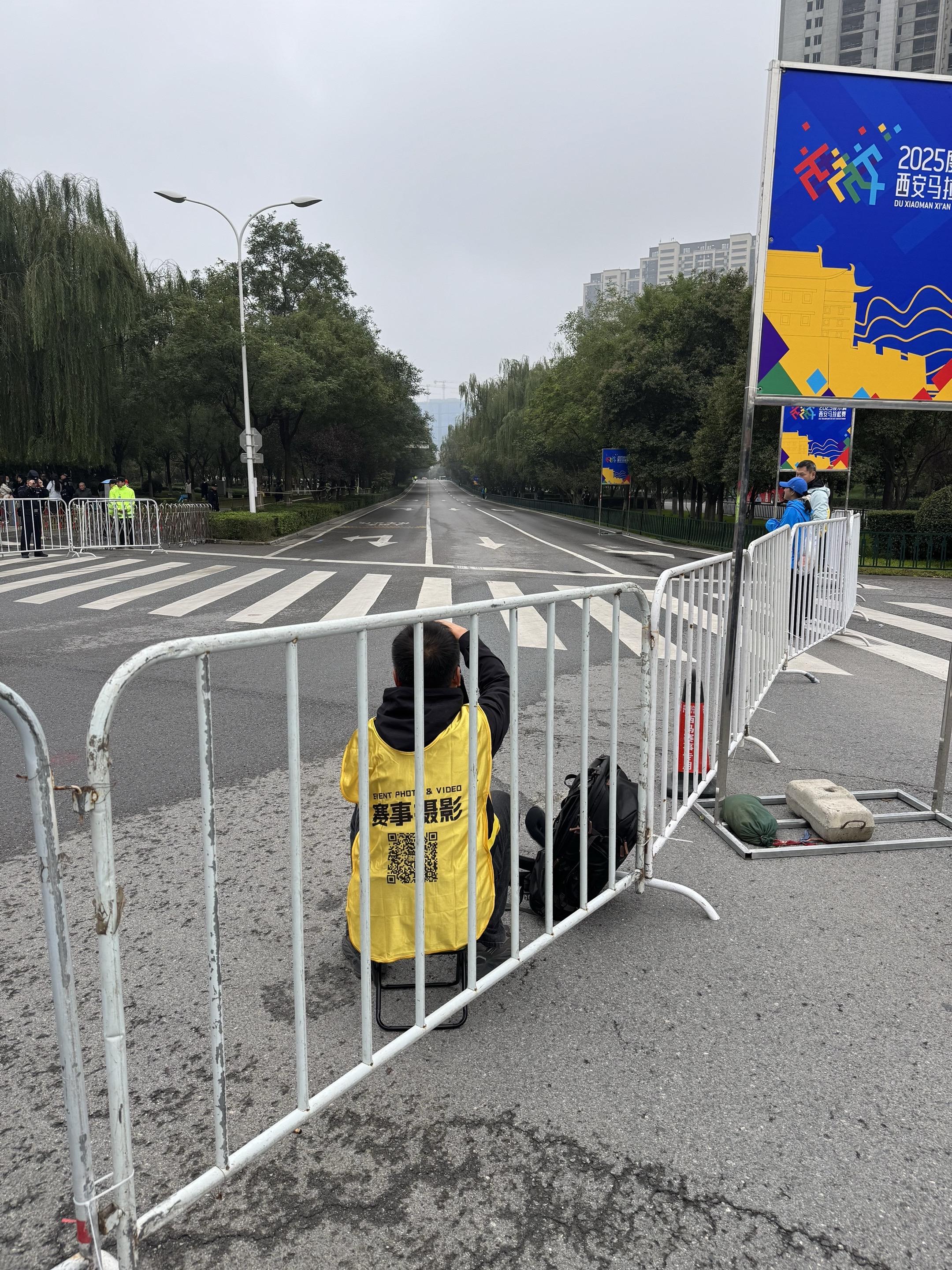2025西安马拉松拍摄现场，找图请上爱云动…