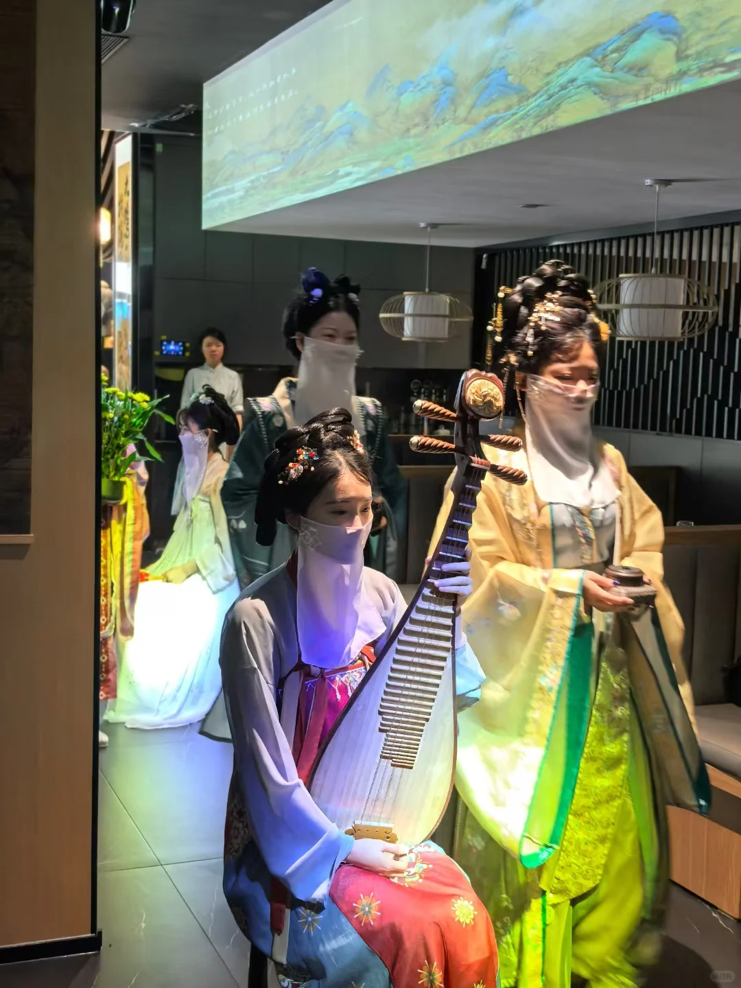 吃个饭还有乐趣