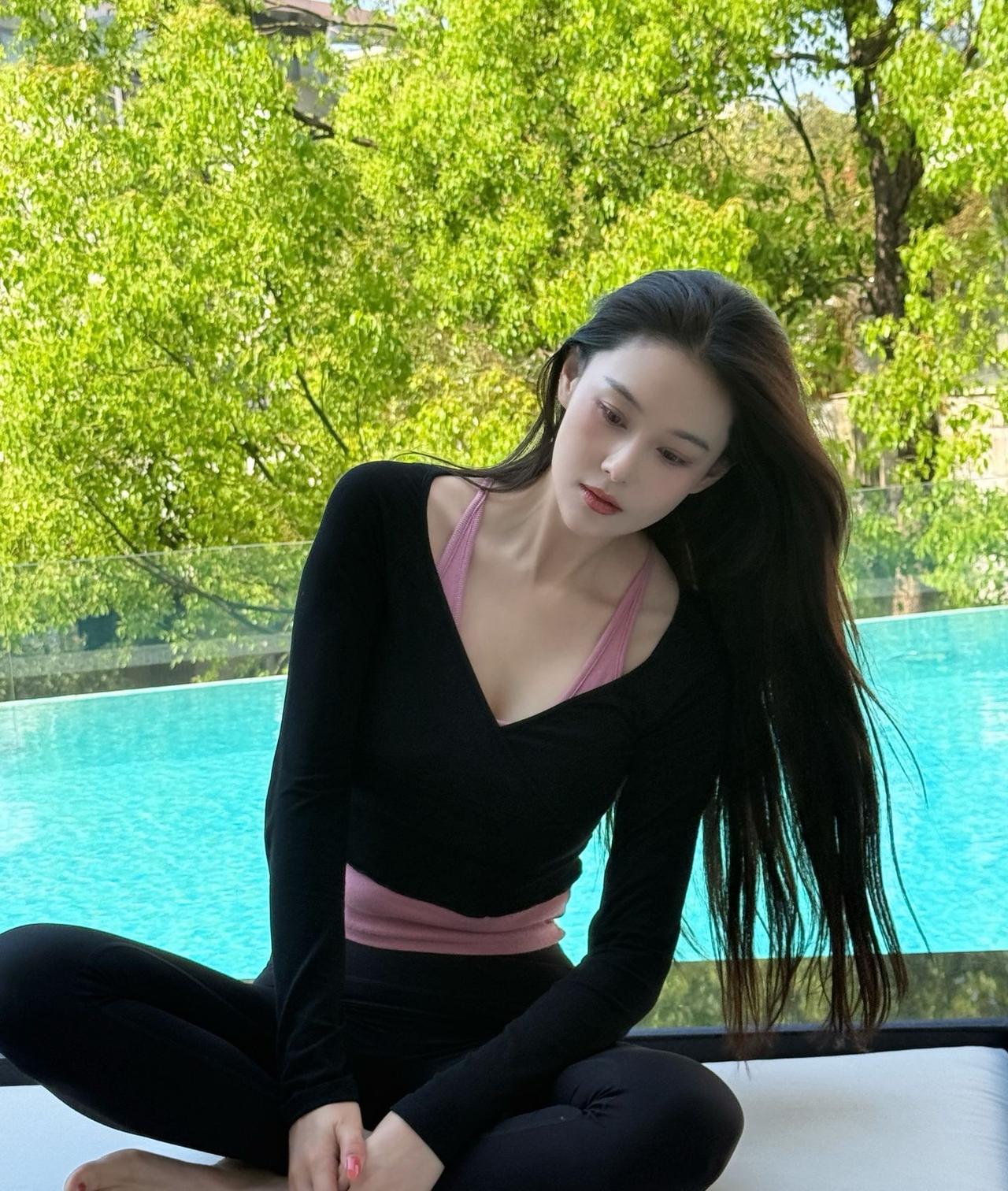 张馨予