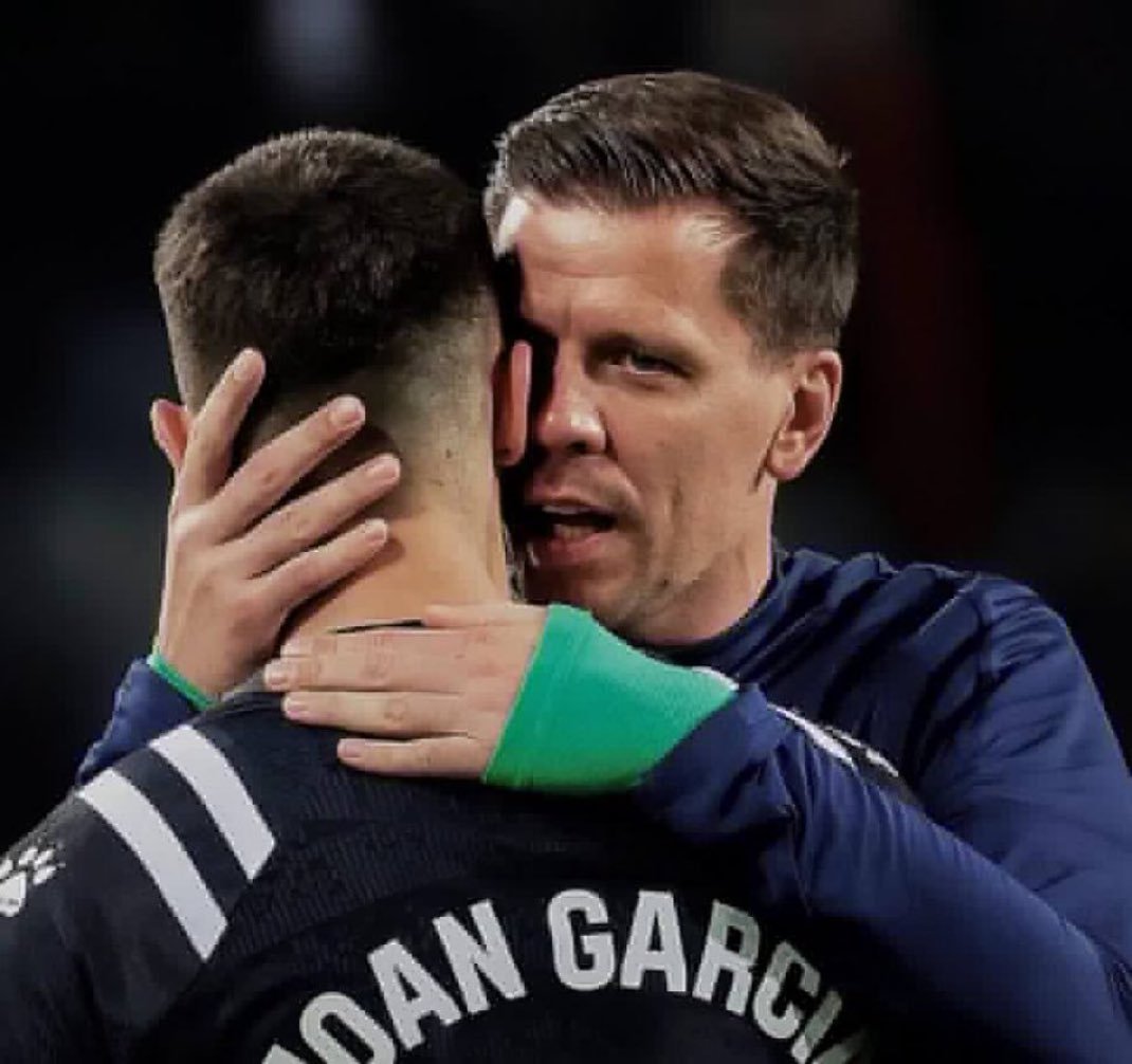 本赛季什琴斯尼8场比赛，丢球14个，没有零封，太难了😱😱😱😱😱❌❌❌❌