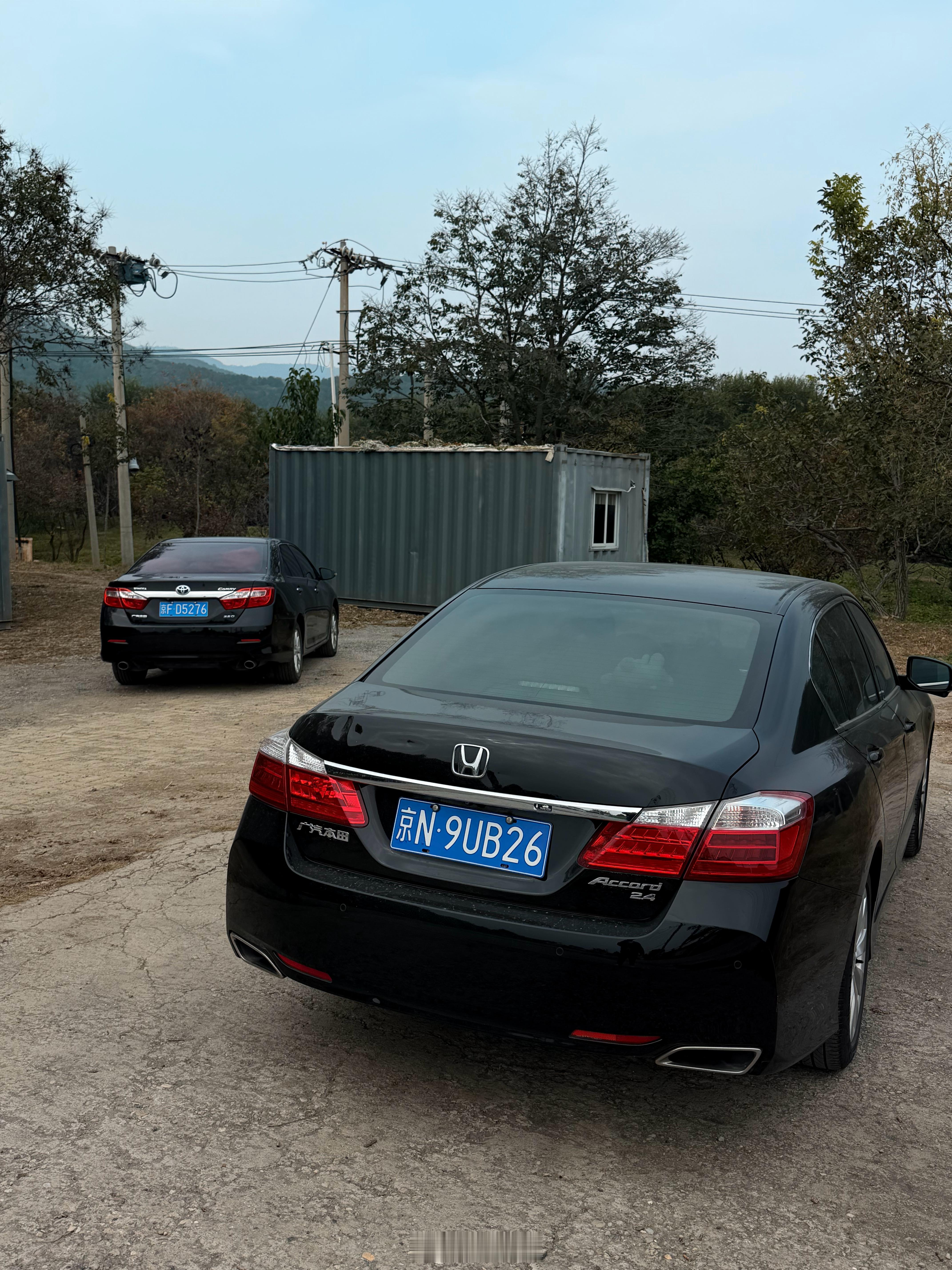 这两台B级车王者，曾几何时是多少人的梦！如果现在再让你选，你选左边还是选右边？ 