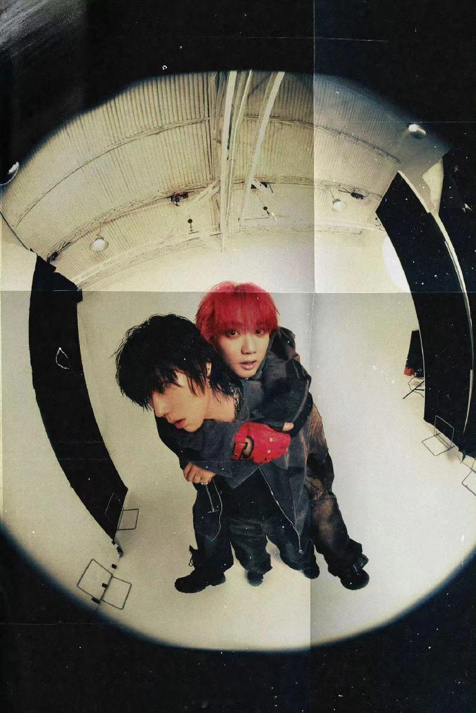 #刘炫廷Doggie联合专辑船骸#刘炫廷和 Doggie 《船骸》官宣，备受关注