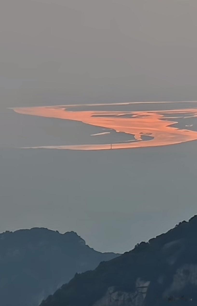 “君不见黄河之水天上来”蔚为壮观，古人诚不欺我。