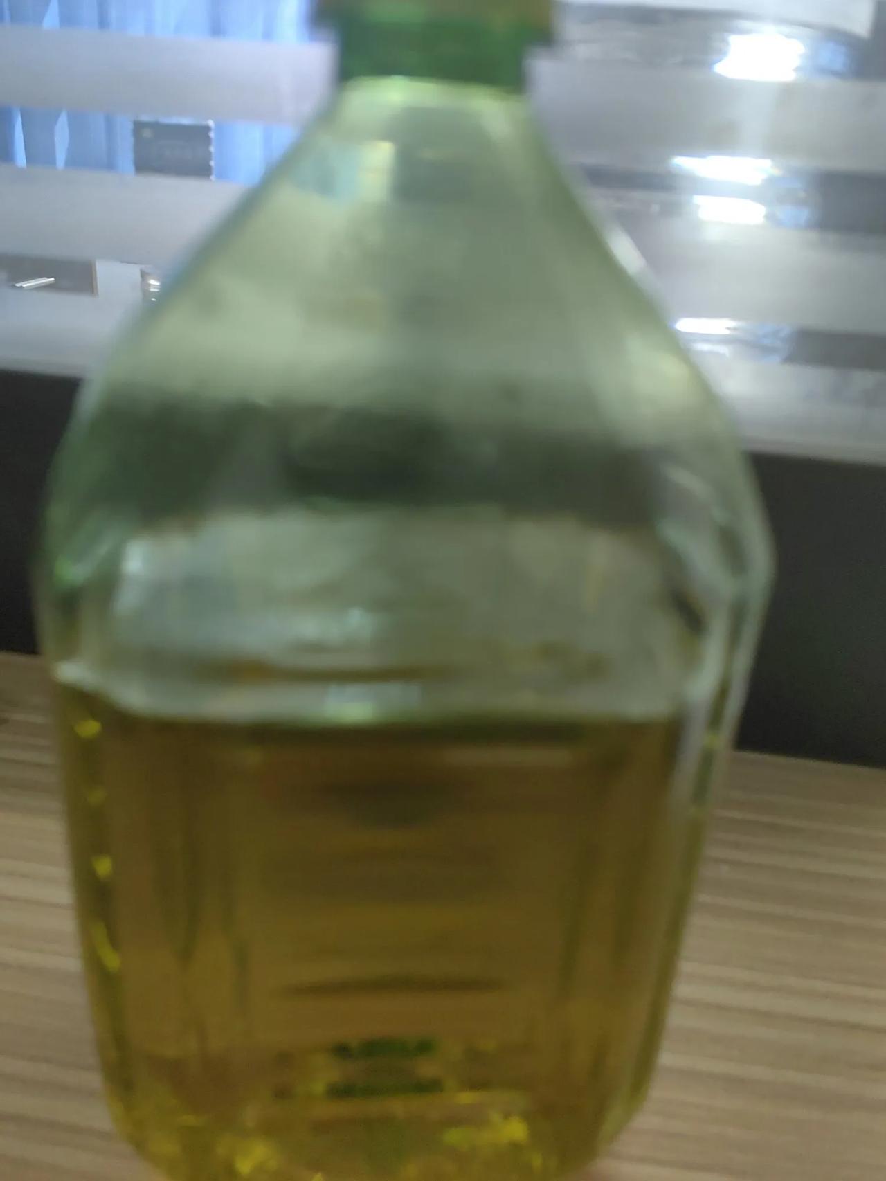 喜欢喝饮料的人注意了，
近期最好不要喝这种饮料，
尤其是现在处于炎热的夏天，
开