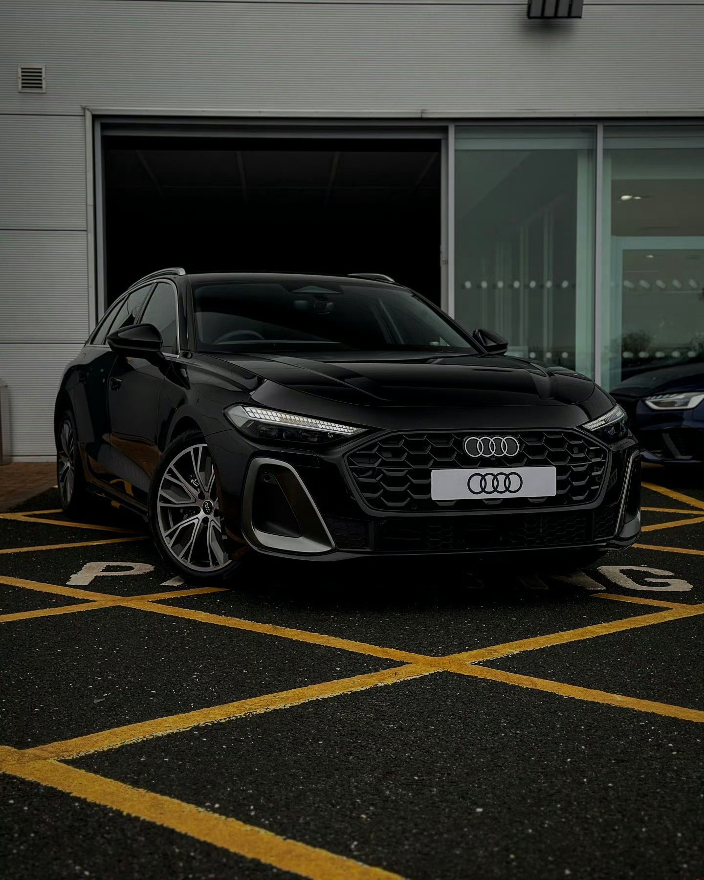 奥迪 A5 Avant S-line ​​​[酷][酷] ​​​