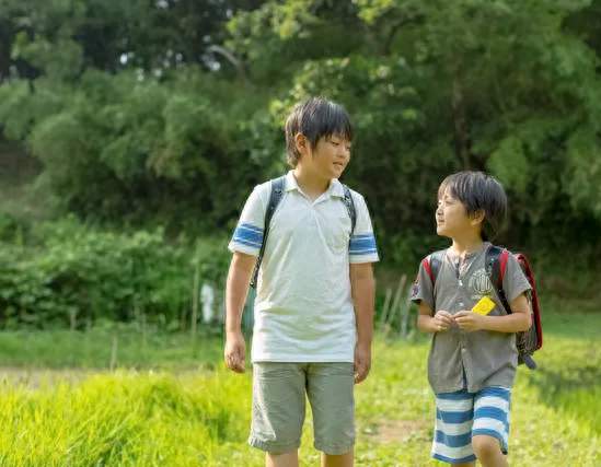 惊人的家庭铁律：对兄弟姐妹家的孩子“不闻不问”才是真正的远见