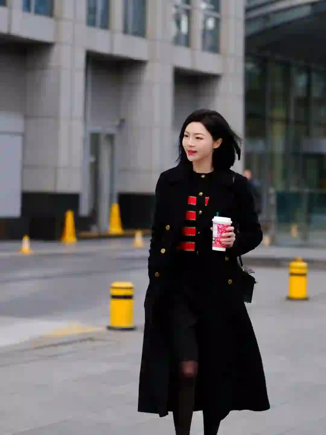 高智感都市丽人通勤穿搭精髓拆解