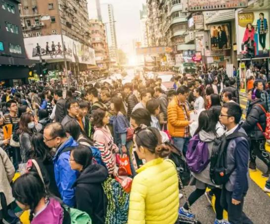 中国将迎来人口死亡高峰？22年1041万人去世，23年1110万，去年呢？
 