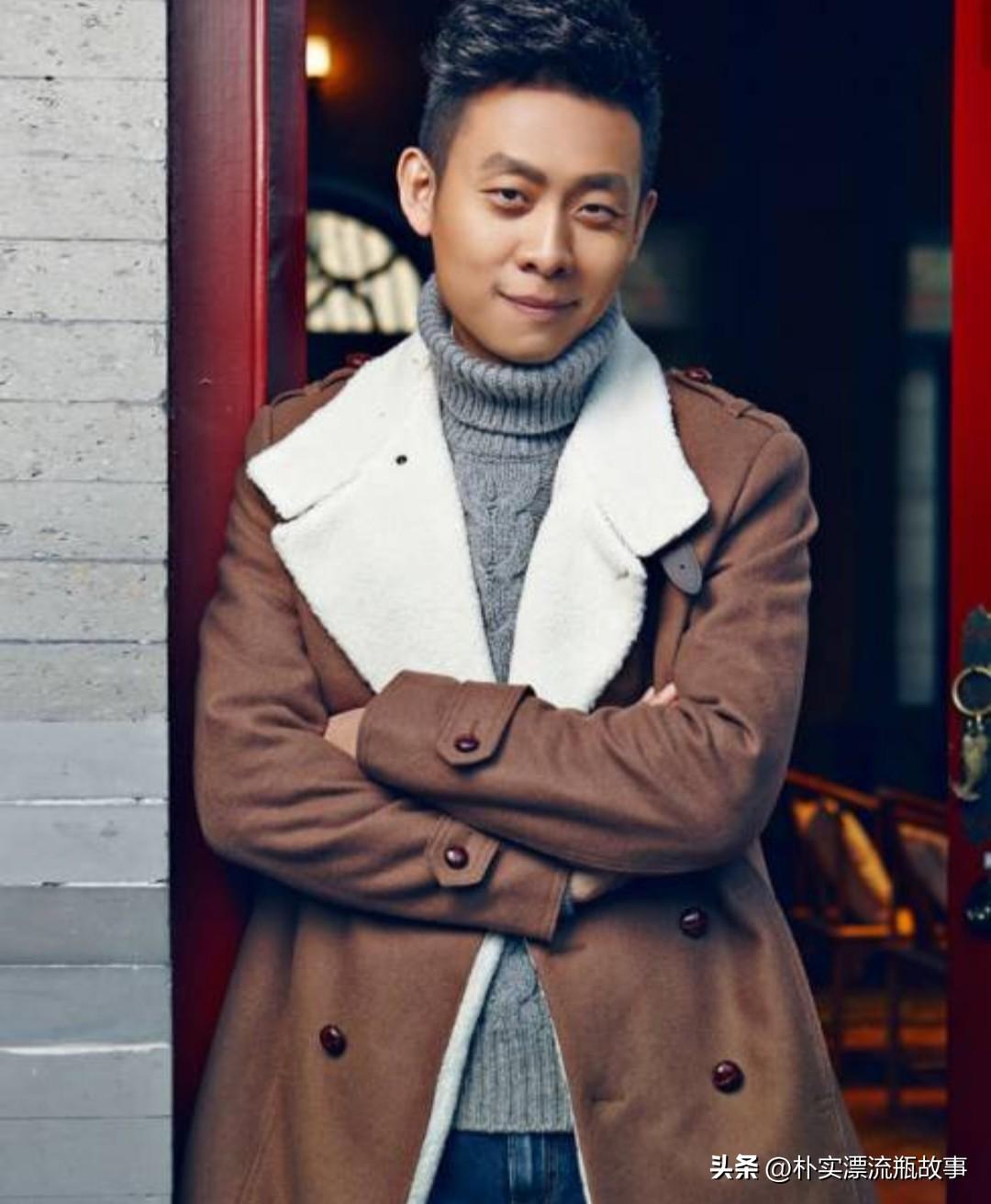 2004年，张译还没出名，一场车祸把他撞进医院，醒来后第一件事，是给女友打去电话