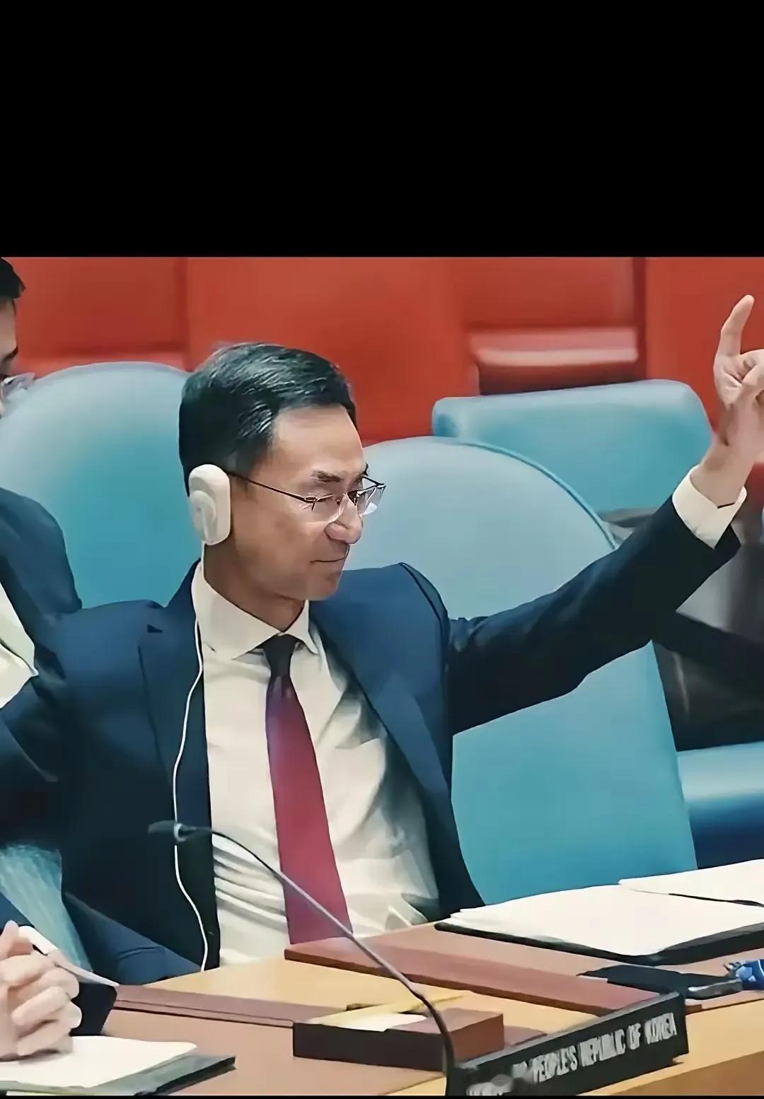 我长期认为，当代最幸福的男人，非葛优莫属，他的才华一分一毫也没浪费，全部用在了、