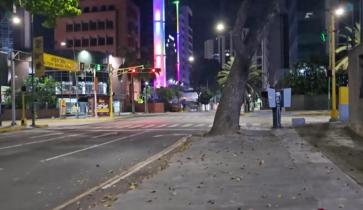 委内瑞拉彻底跟美国撕破脸了，代理总统罗德里格斯下了一道铁命令，全国警方全体动员，