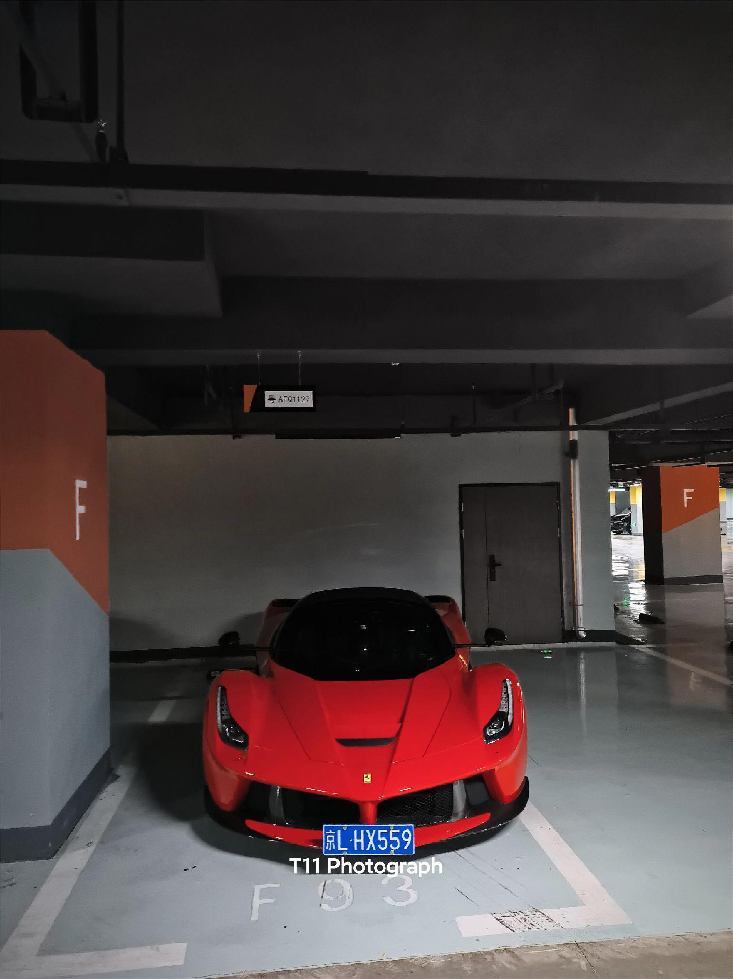 国内唯二红色拉法Aperta.Laferrari Aperta 本来想...