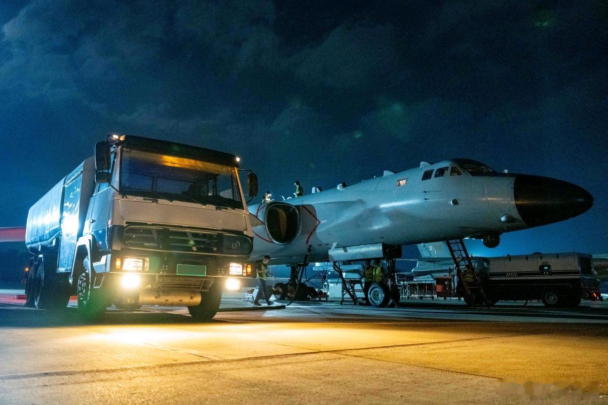 东海六爷东空某部轰-6G/L、轰-6J近期“六爷”宣传多多烽火问鼎计划制胜空天 
