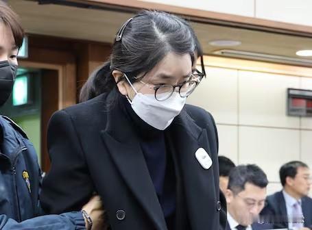 金建希特检组是解散了，金建希别以为判15年就完事了，警察还会接着查，特检组之前查