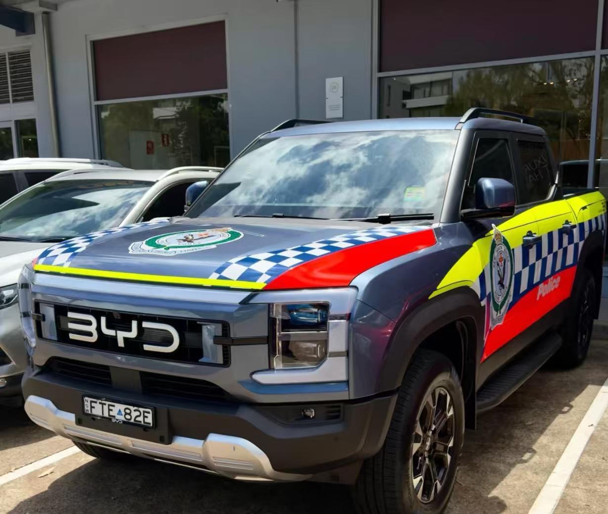 从日本街头到泰国警局，从匈牙利巡逻车队到巴西市政部门，比亚迪正以“绿色破局者”姿