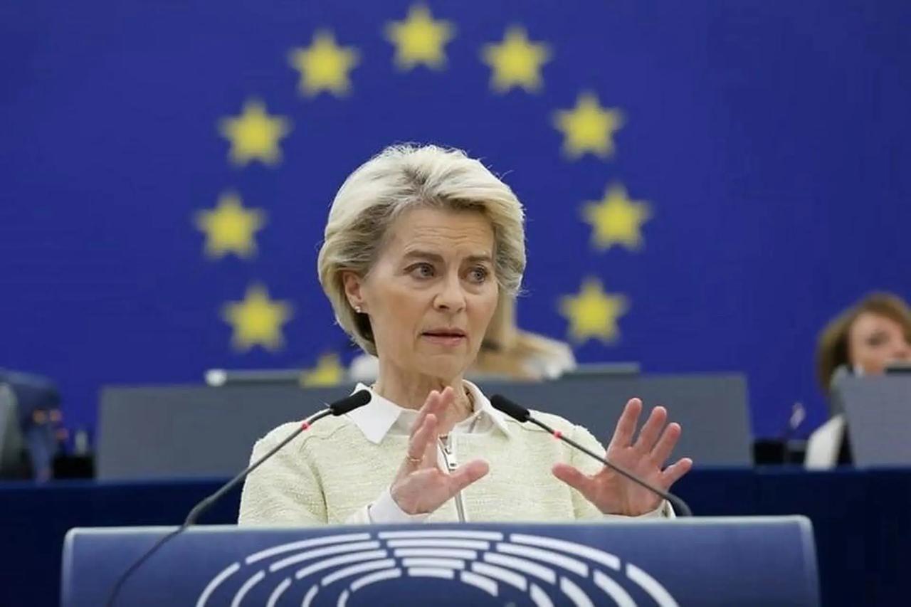 2026年1月中旬，美国财政部长贝森特在白宫记者会上明确表示，格陵兰的地理位置和