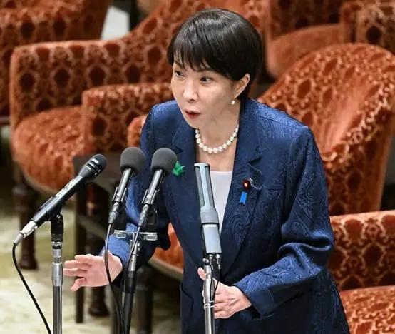 高市早苗说：日本少子，不是我的错！我刚刚上任7个多月，我这个老太婆能生几个？
高