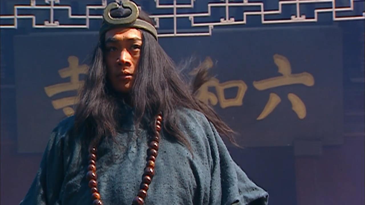 这四位梁山好汉十招内可秒杀行者武松：
1.玉麒麟卢俊义
卢俊义乃是河北第一高手，