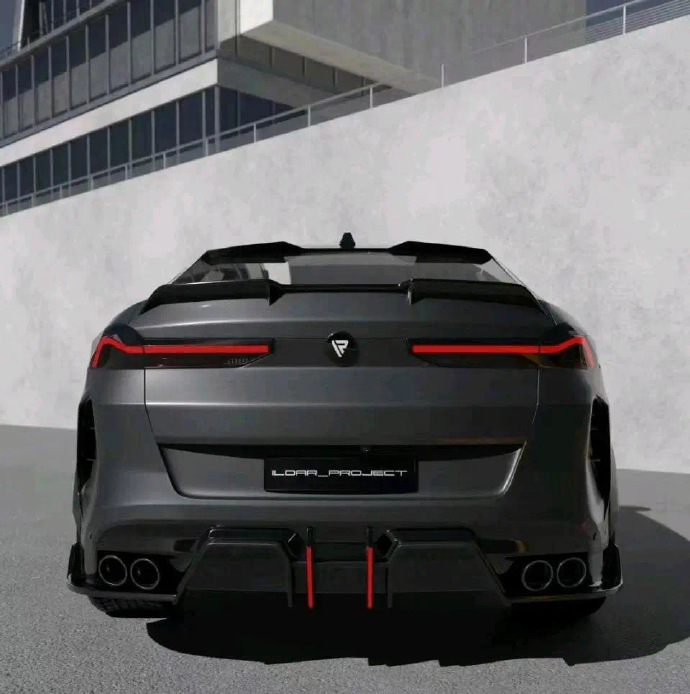 汽车 宝马X6官方定制版！配备碳纤维运动套件，搭载B系列发动机，售价130万起！