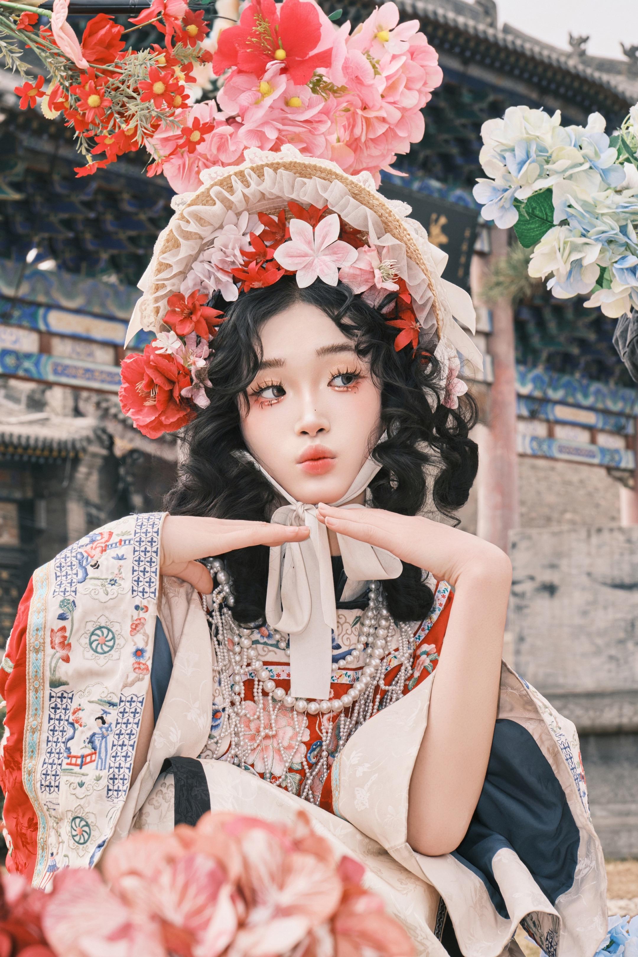还原美貌计划‼️汉洋折衷就是甜美天菜🎊。来平遥古城尝试汉洋✨折衷啦～...