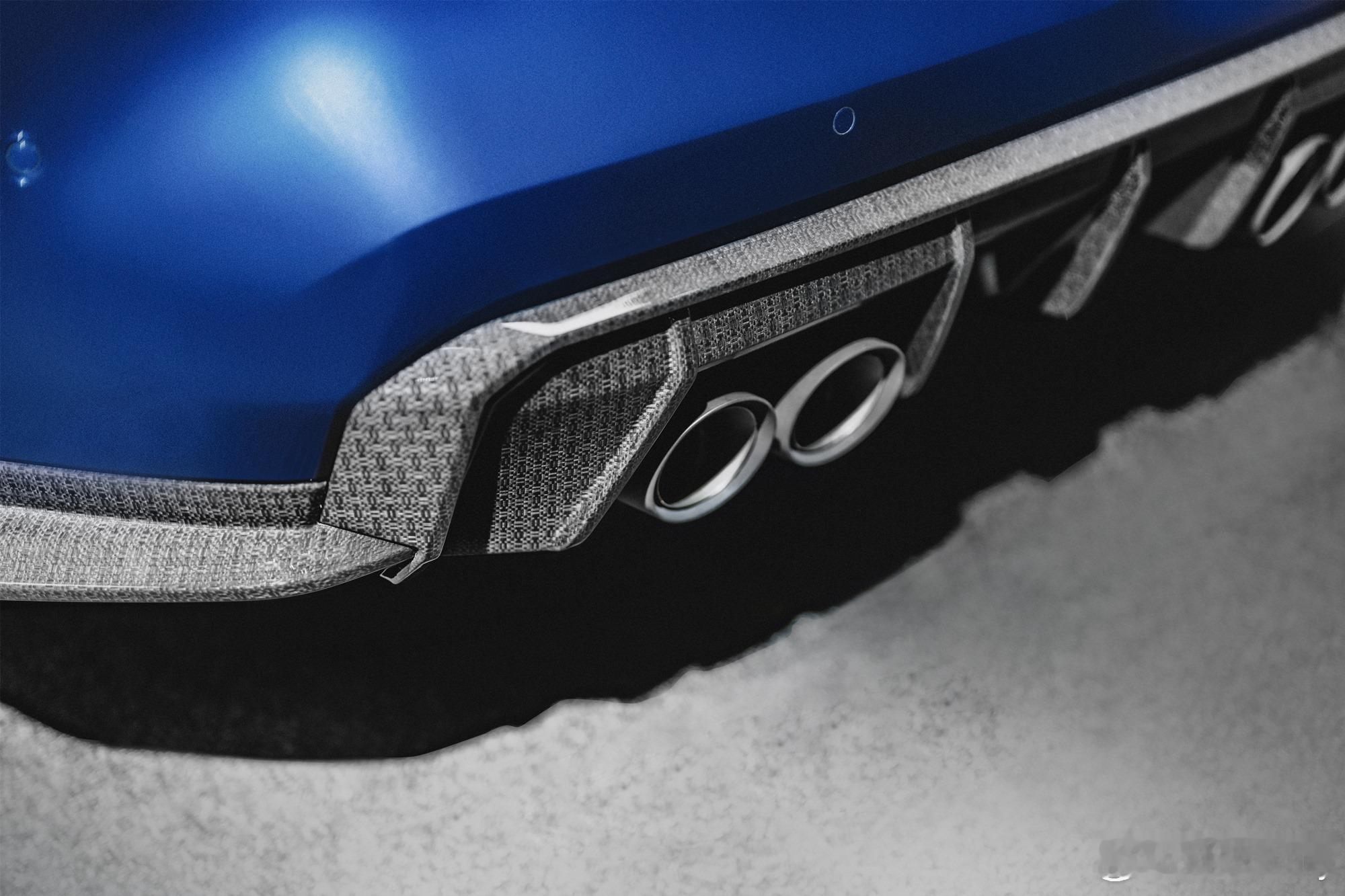 在量产车型中引入源自天然亚麻纤维的复合材料,应用于量产车的可视部件,这可能是一种