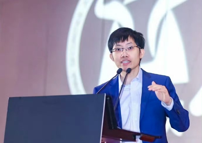 四千亿估值到底是什么概念？对比国内AI四小龙，月之暗面估值仅2000亿，Mini