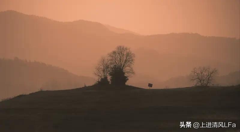 为什么双鱼座招人恨惹人爱? 双鱼座真是个让人又爱又恨的星座。他们浪漫到骨子里，擅