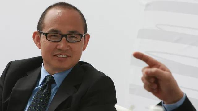 所有享受先辈的恩泽、国家的好政策、人口红利，甚至做了些灰黑色的事富起来，然后忘记