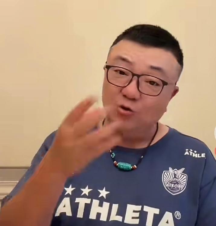 董路，提前给球迷朋友们打“预防针”——韩国“花郎台”杯赛，中国足球小将极有可能小