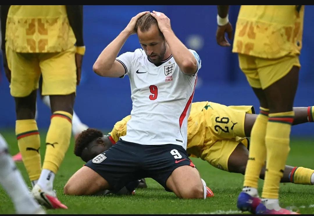 世界杯-英格兰0-0加纳 奥赖利头球中框凯恩失空门北京时间6月24日凌晨4点整，