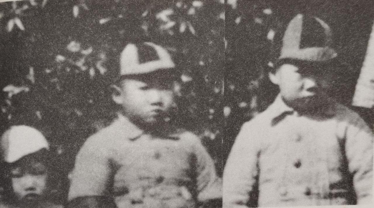 八岁的长子毛岸英随母亲一同入狱，陪杨开慧度过生前最后的时光。

毛岸英1922年