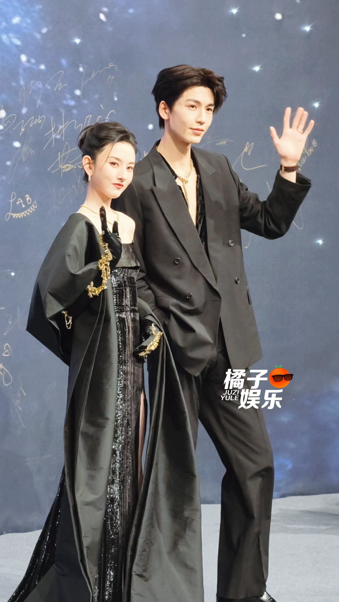 张凌赫宋祖儿双A本请来🤲🤲张凌赫宋祖儿双A 我拍的星现场