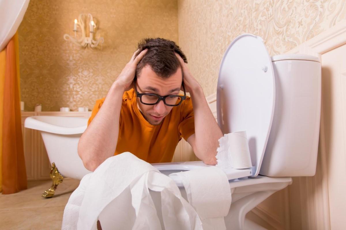 63岁男子，癌症晚期，早上解了很多大便，医生：两天就不行了

人到老年，身体这台