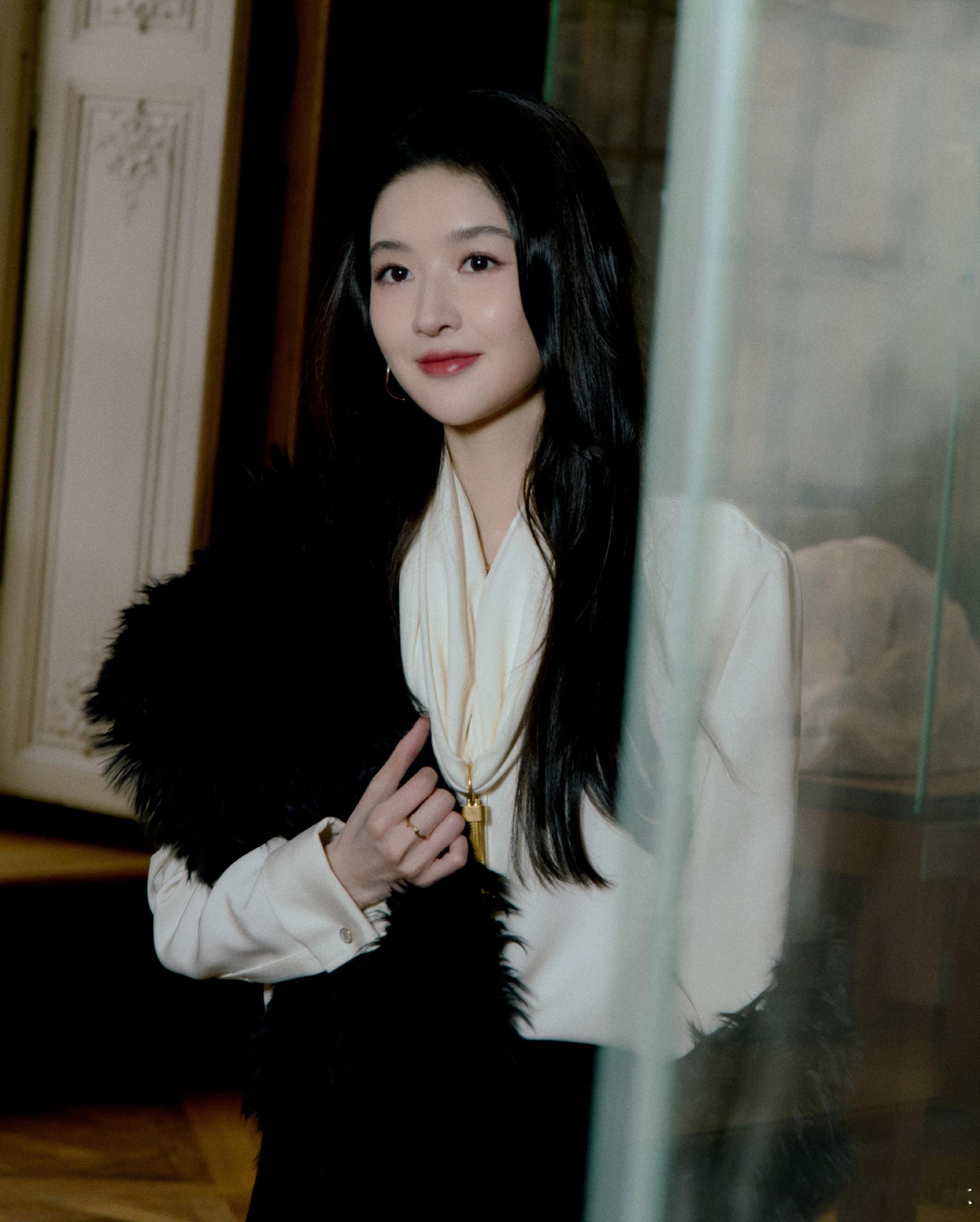 王玉雯领衔主演爱是愤怒王安宇王玉雯二搭了王安宇王玉雯从《值得爱》的北漂恋人，二搭