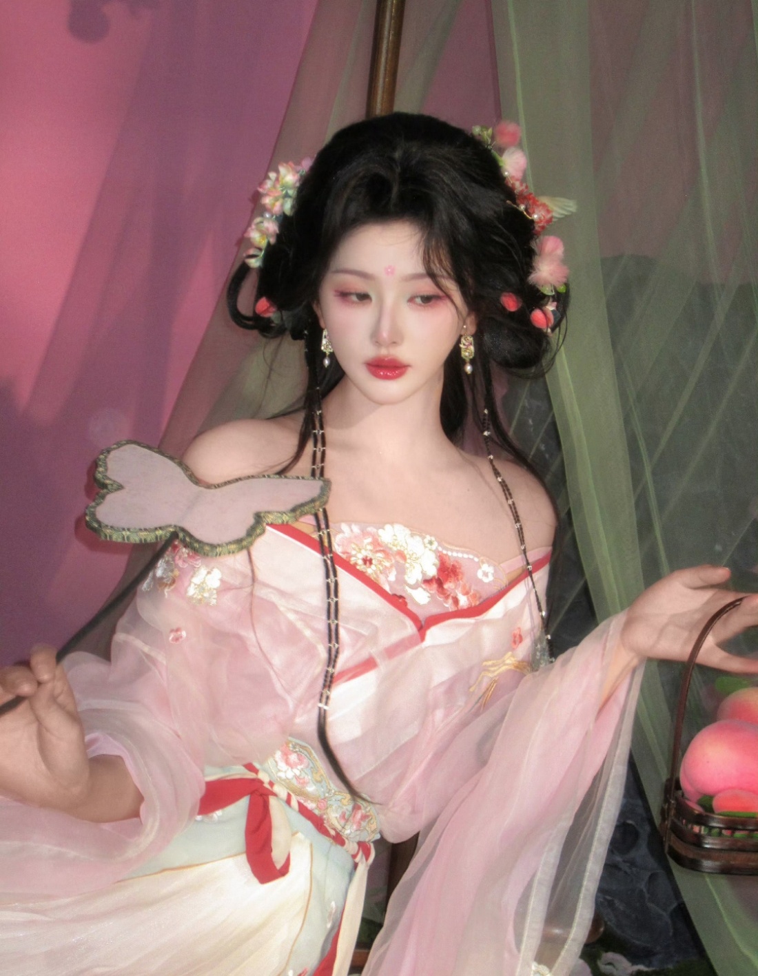 孔雪儿邪恶水蜜桃复活了，有这么美丽的脸庞出现在折腰，我什么都会原谅的 ​​​
