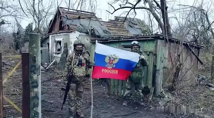 乌克兰军事专家康斯坦丁·马绍韦茨近日在线吐槽，顿巴斯、库皮扬斯克等前线居民堪称“